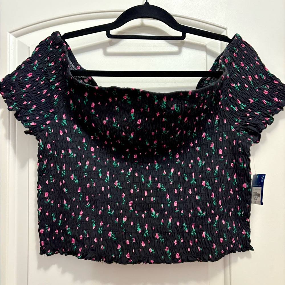 Arizona Jean Company Black Floral Smocked Tank Top